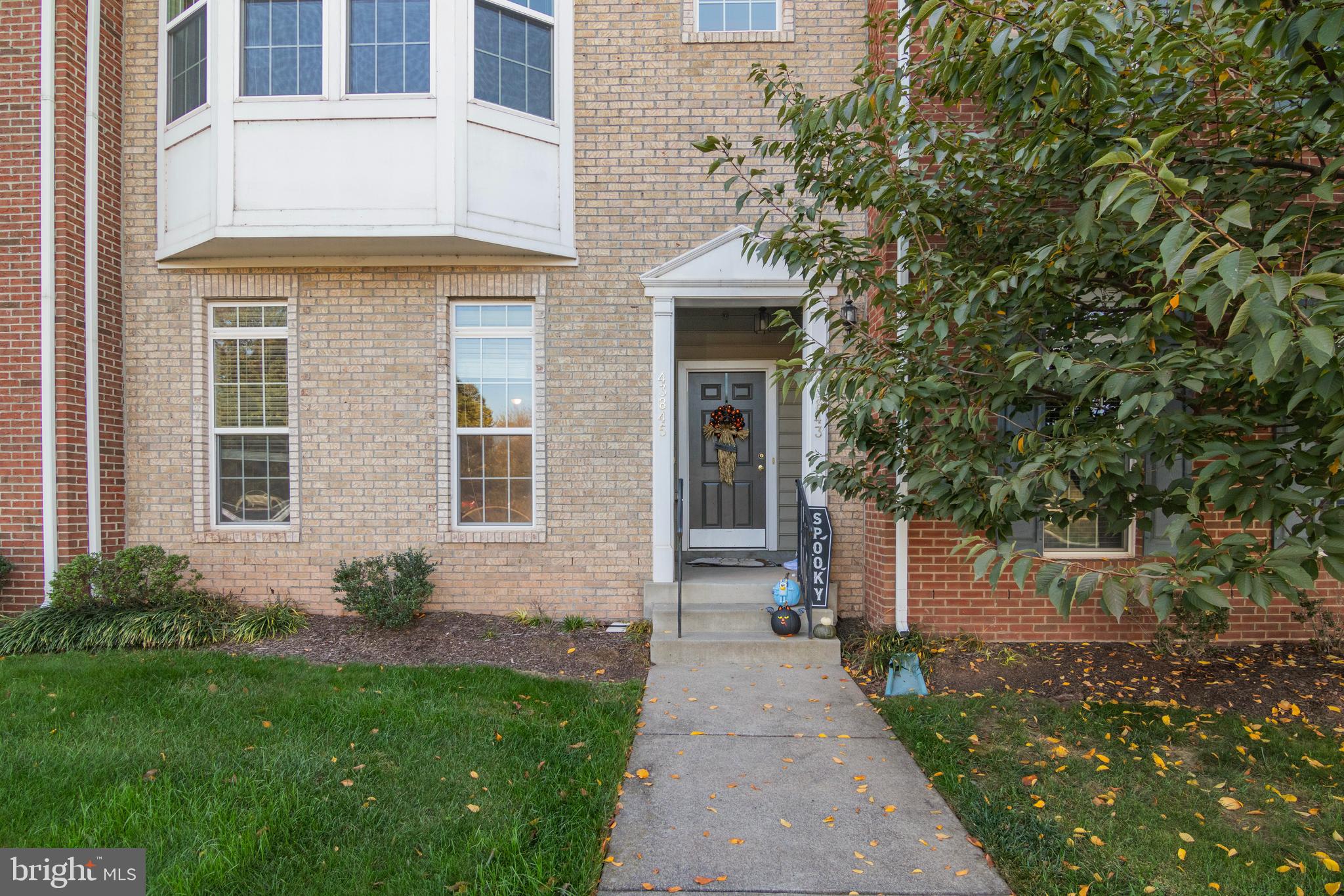 43845 Centergate Drive Ashburn, VA 20148 - Photo 2 of 23 Main Entrance