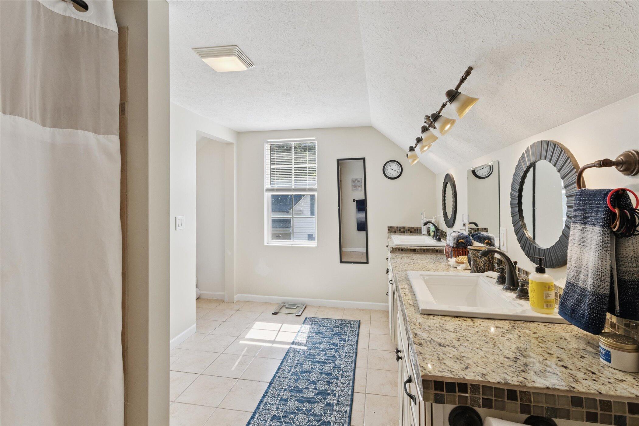 1232 West Main Street Ionia, MI 48846 - Photo 32 of 38 27-1232-W-Main-St-Ionia-MI-48846-WindowS