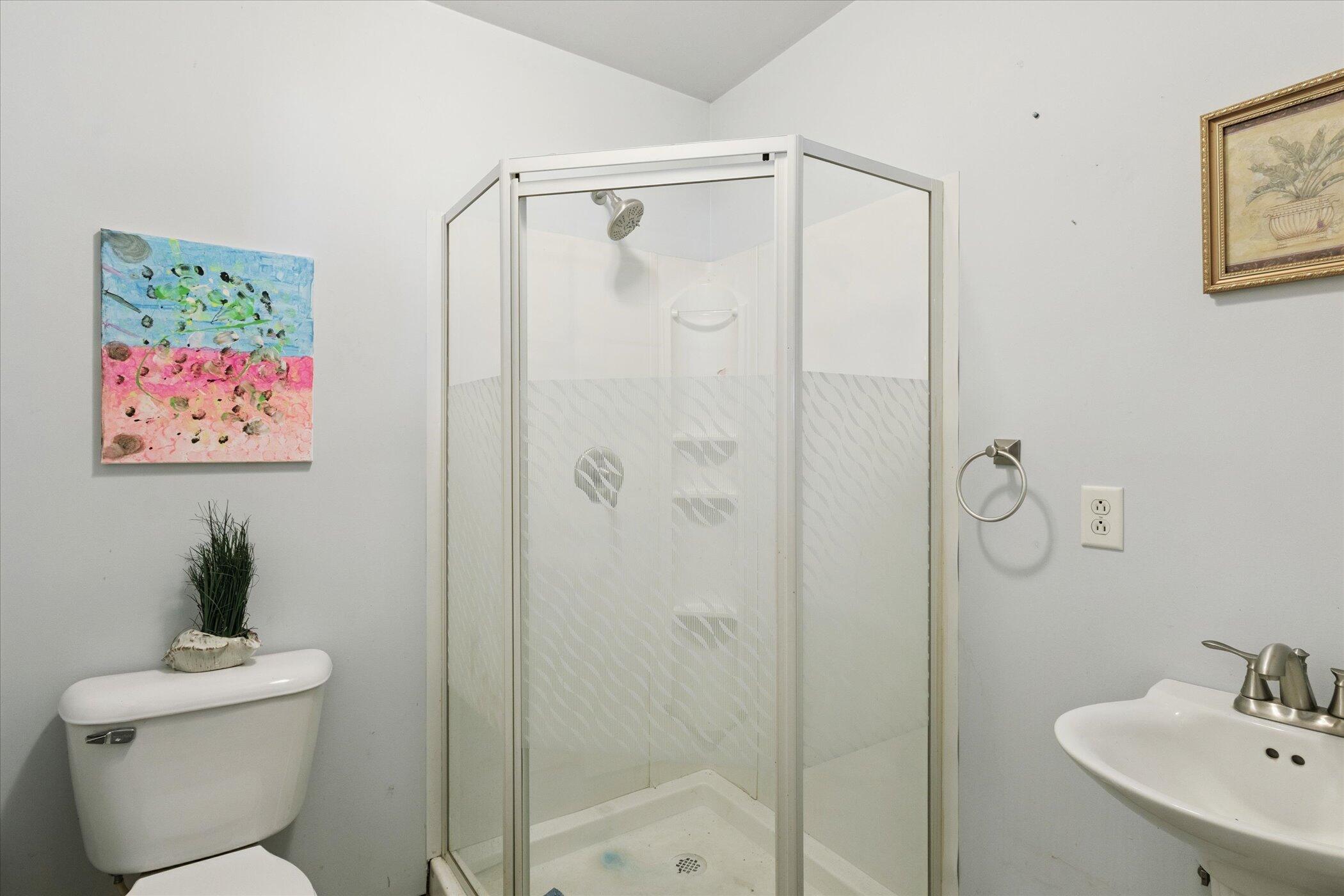 1232 West Main Street Ionia, MI 48846 - Photo 38 of 38 19-1232-W-Main-St-Ionia-MI-48846-WindowS