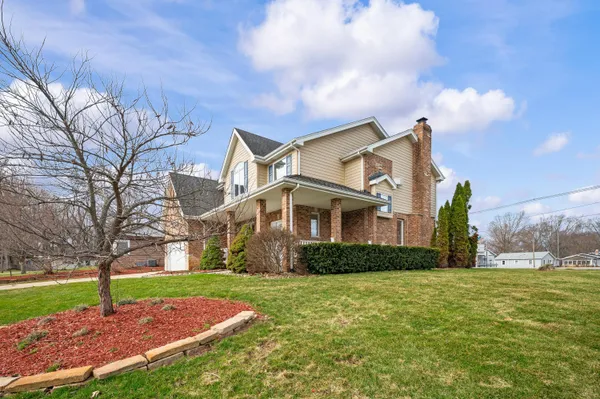 $699,000 | 5036 Shoreview Drive, Coloma, MI 49038
