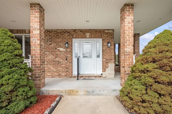 $699,000 | 5036 Shoreview Drive, Coloma, MI 49038