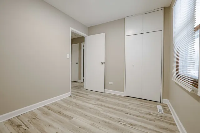 $314,900 | 311 West Kennedy Drive, Streamwood, IL 60107