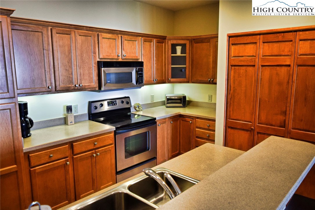 143 Wildflower Ridge, Unit 17D Sugar Mountain, NC 28604 - Photo 12 of 24