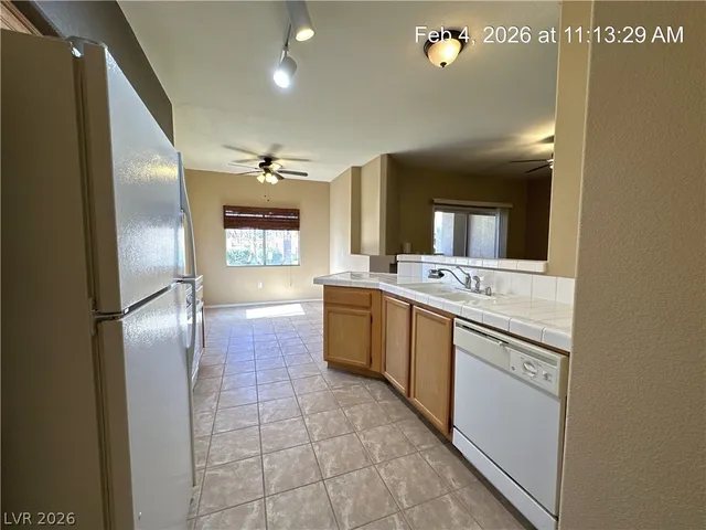 $1,437 | 1050 East Cactus Avenue, Unit 1015, Las Vegas, NV 89183