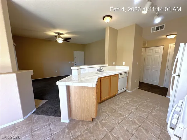 $1,437 | 1050 East Cactus Avenue, Unit 1015, Las Vegas, NV 89183