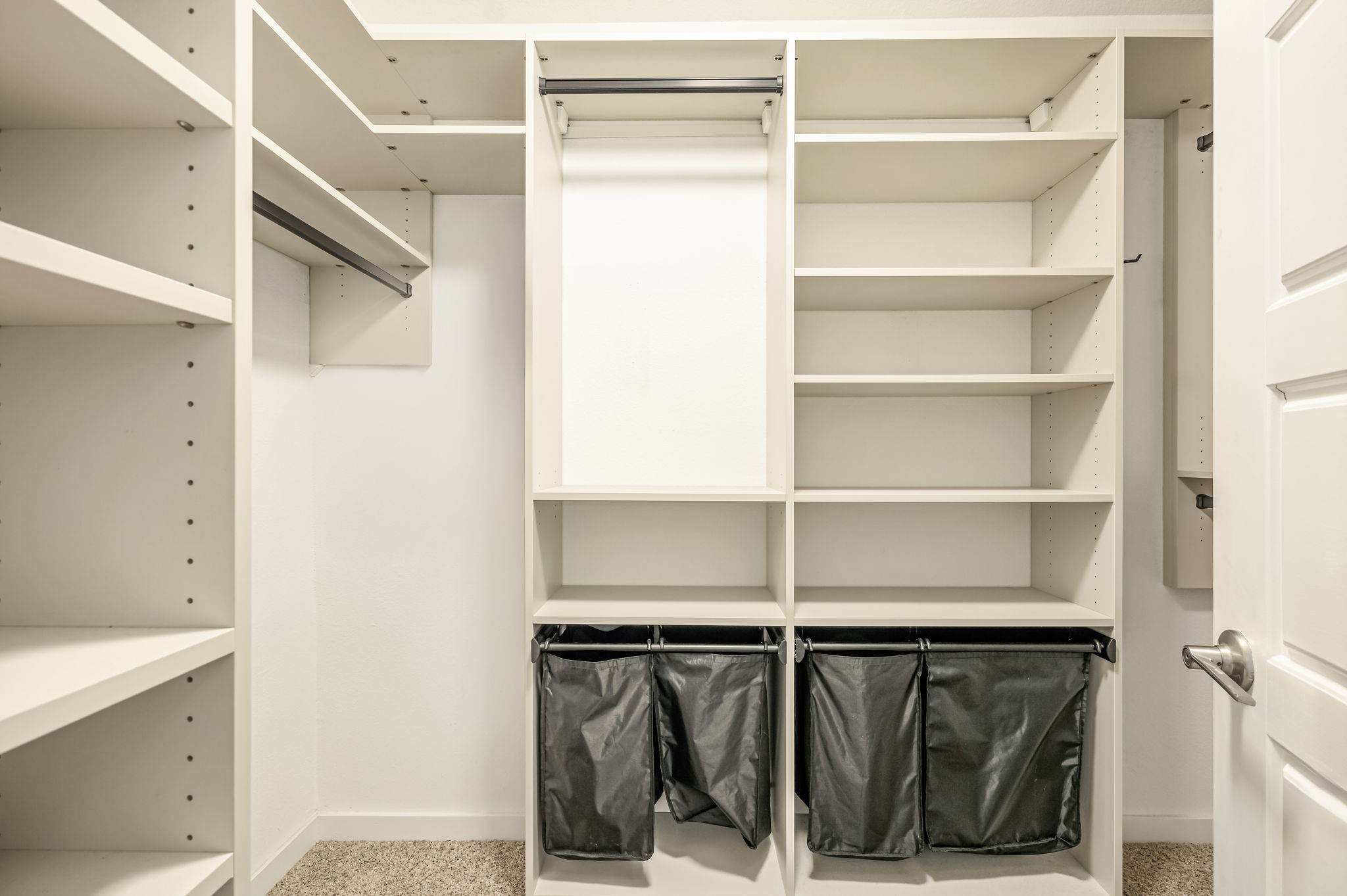 7912 Linnie Lane Austin, TX 78724 - Photo 29 of 38 Walk in closet with light carpet