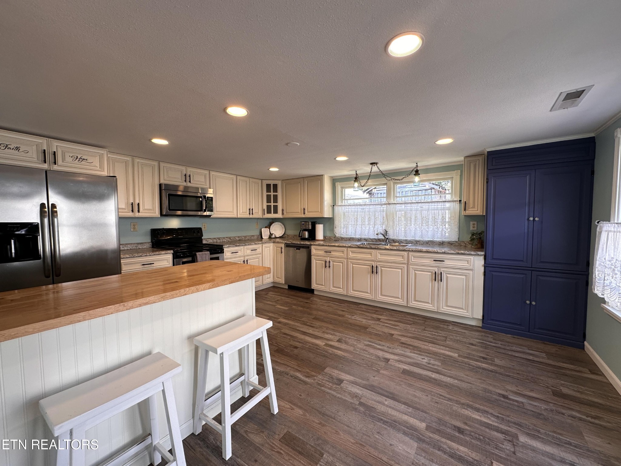 235 Rugby Avenue Jamestown, TN 38556 - Photo 6 of 28 Gallery Image 6