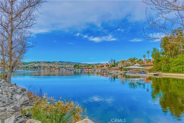 a view of a lake with houses