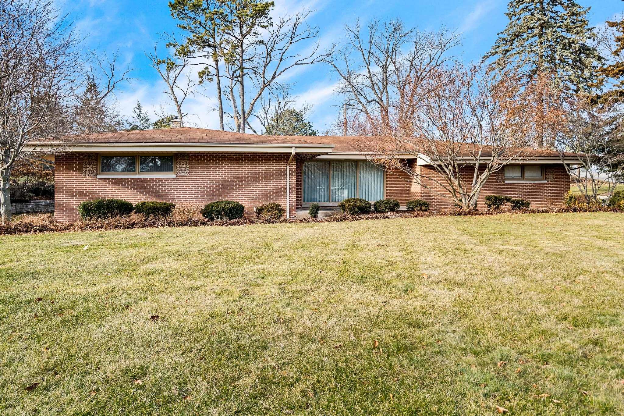 2510 Harris Road Rockford, IL 61107 - Photo 1 of 40 Gallery Image 1