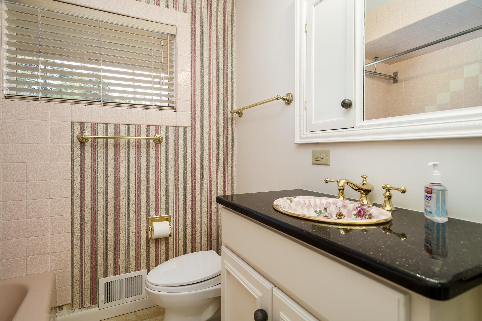 2510 Harris Road Rockford, IL 61107 - Photo 17 of 40 Gallery Image 17