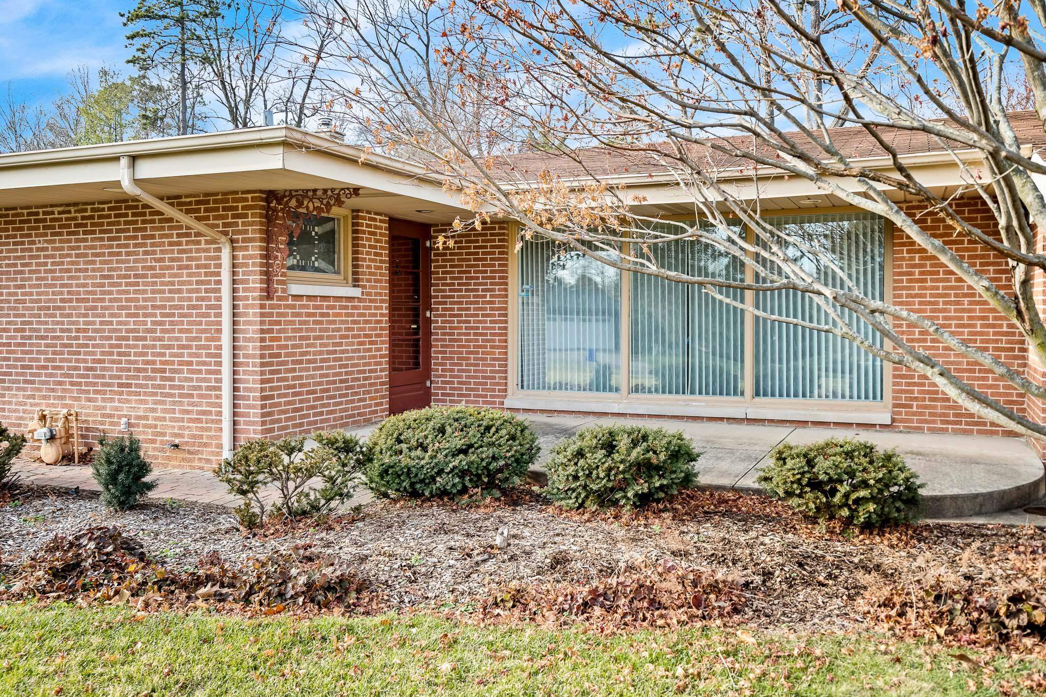 2510 Harris Road Rockford, IL 61107 - Photo 3 of 40 Gallery Image 3