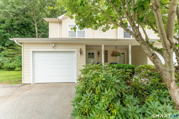 $345,000 | 705 Lainey Lane, Killingly, CT 06239