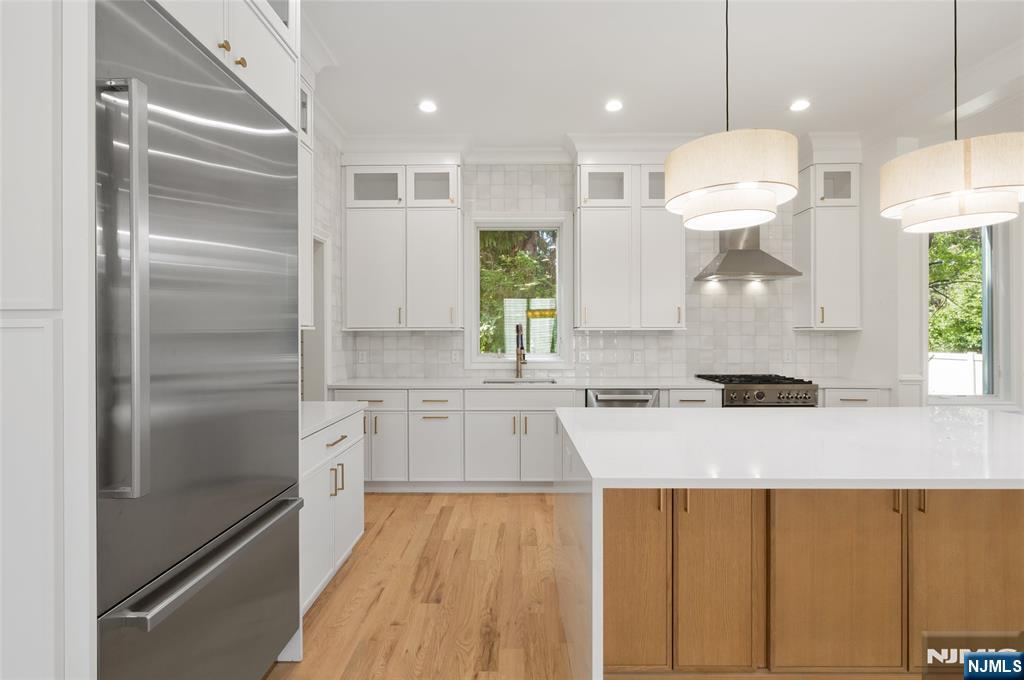 13 Harding Place Livingston, NJ 07039 - Photo 6 of 50