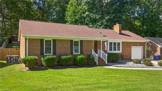 $365,000 | 1224 Skyview Drive, Mebane, NC 27302