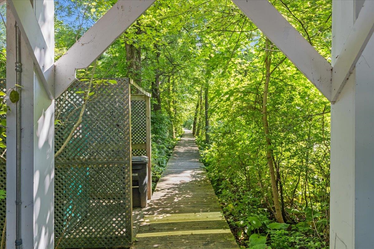 30 Eastman Farm Road, Unit 30 Burlington, VT 05408 - Photo 35 of 40