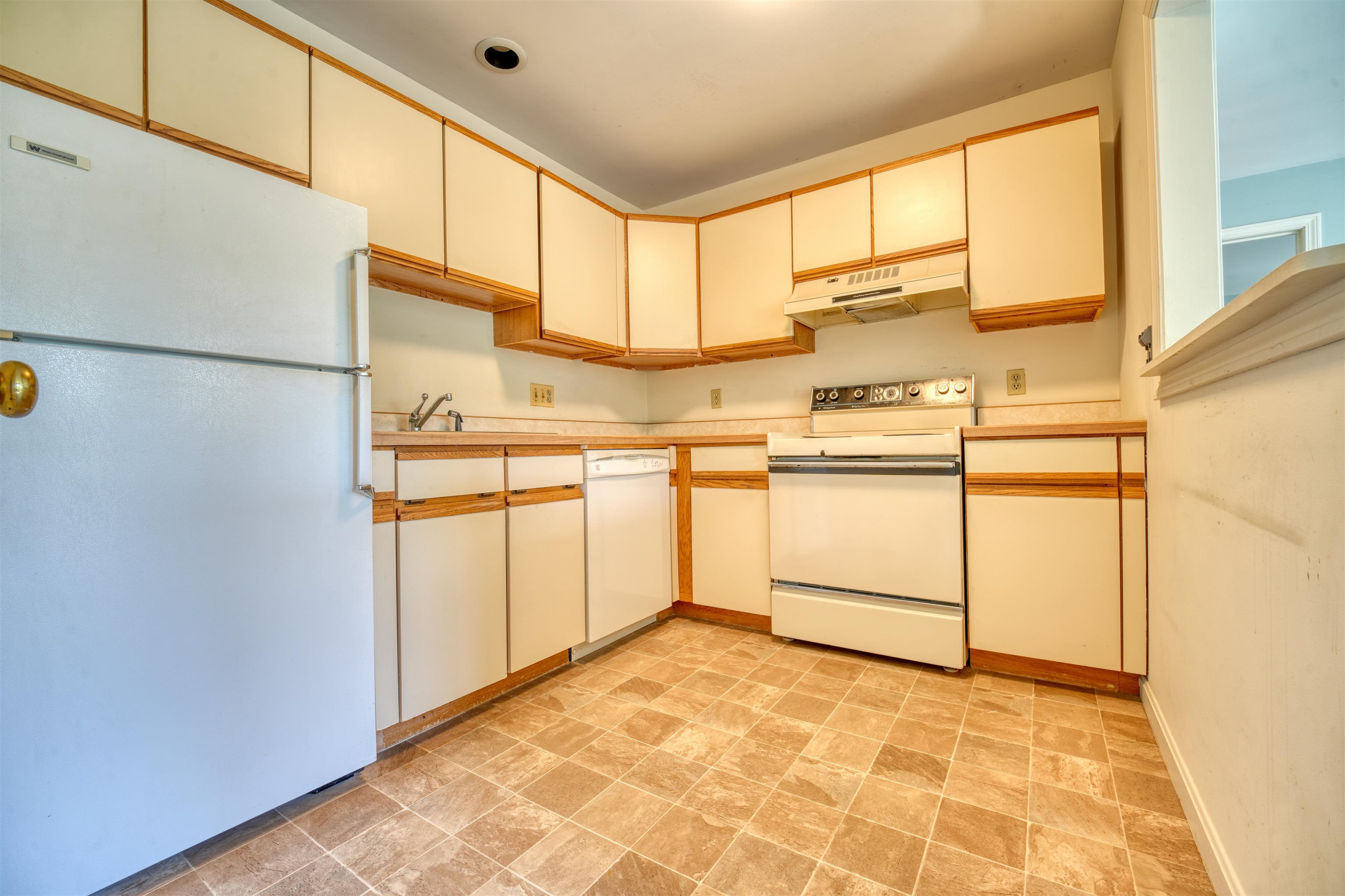 322 Parkside Road, Unit 27 New London, NH 03257 - Photo 10 of 22