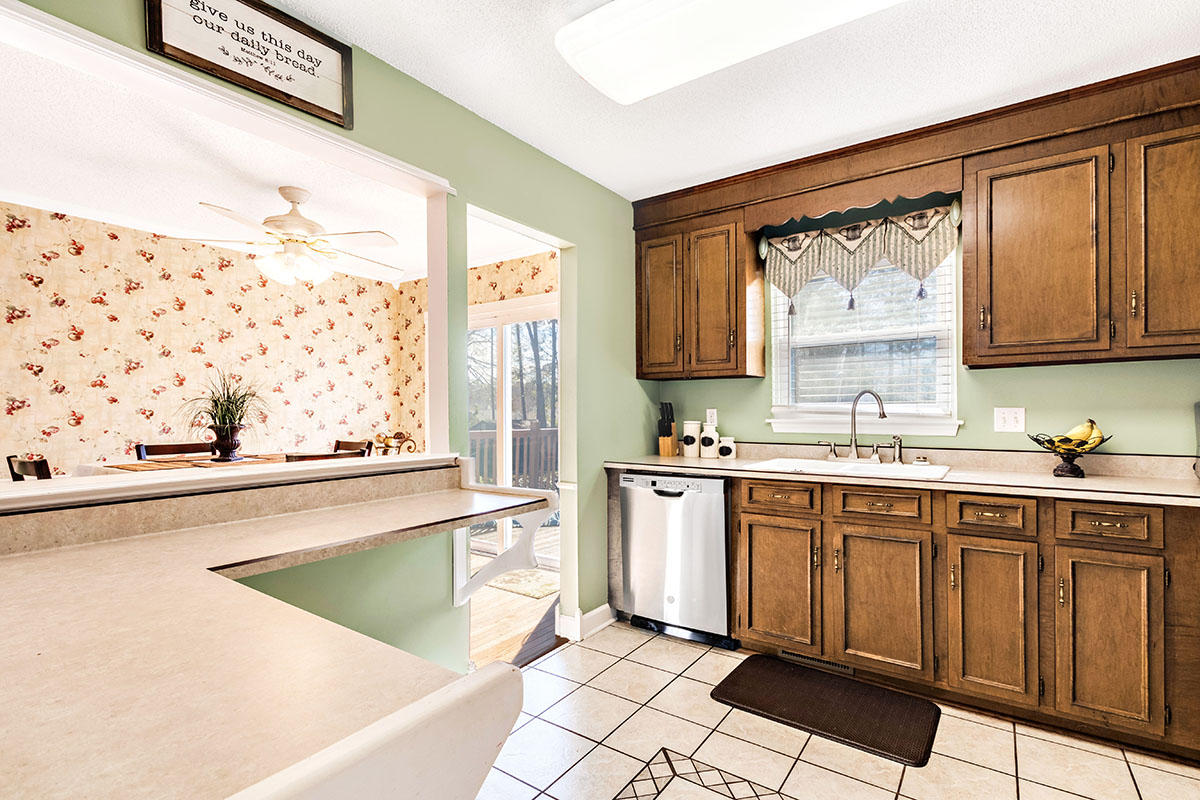 110 Aylesbury Road Goose Creek, SC 29445 - Photo 11 of 33 GPS VISUALS RE PHOTOGRAPHY 11