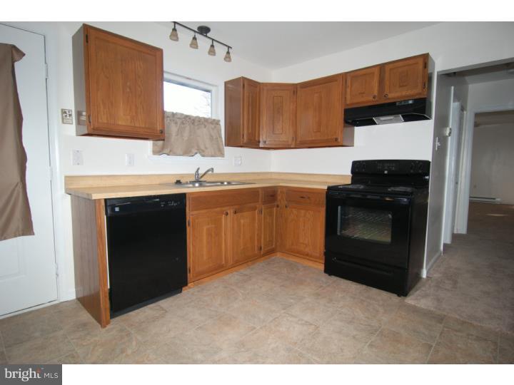 1503 Liberty Avenue Reading, PA 19607 - Photo 5 of 21 Gallery Image 5