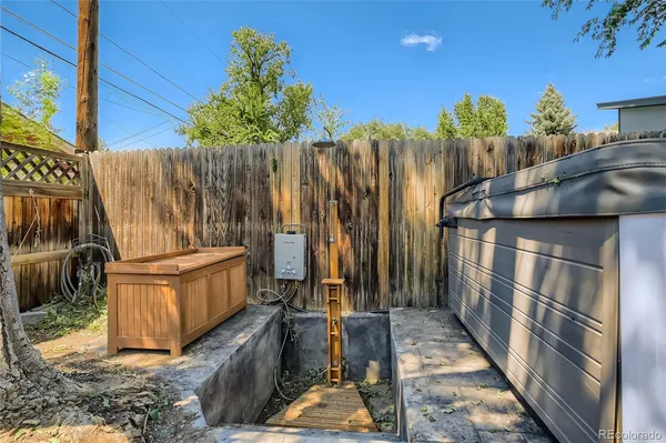 $4,300 | 2305 Hudson Street, Denver, CO 80207