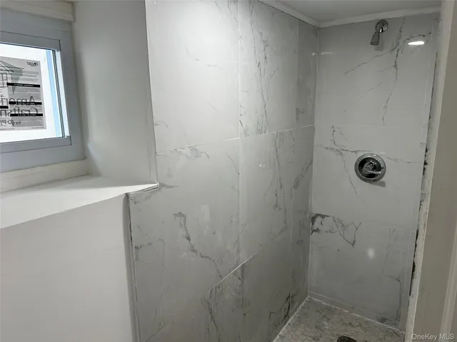 $850 | 245 Glenhill Avenue, Unit ROOM 1, Yonkers, NY 10701