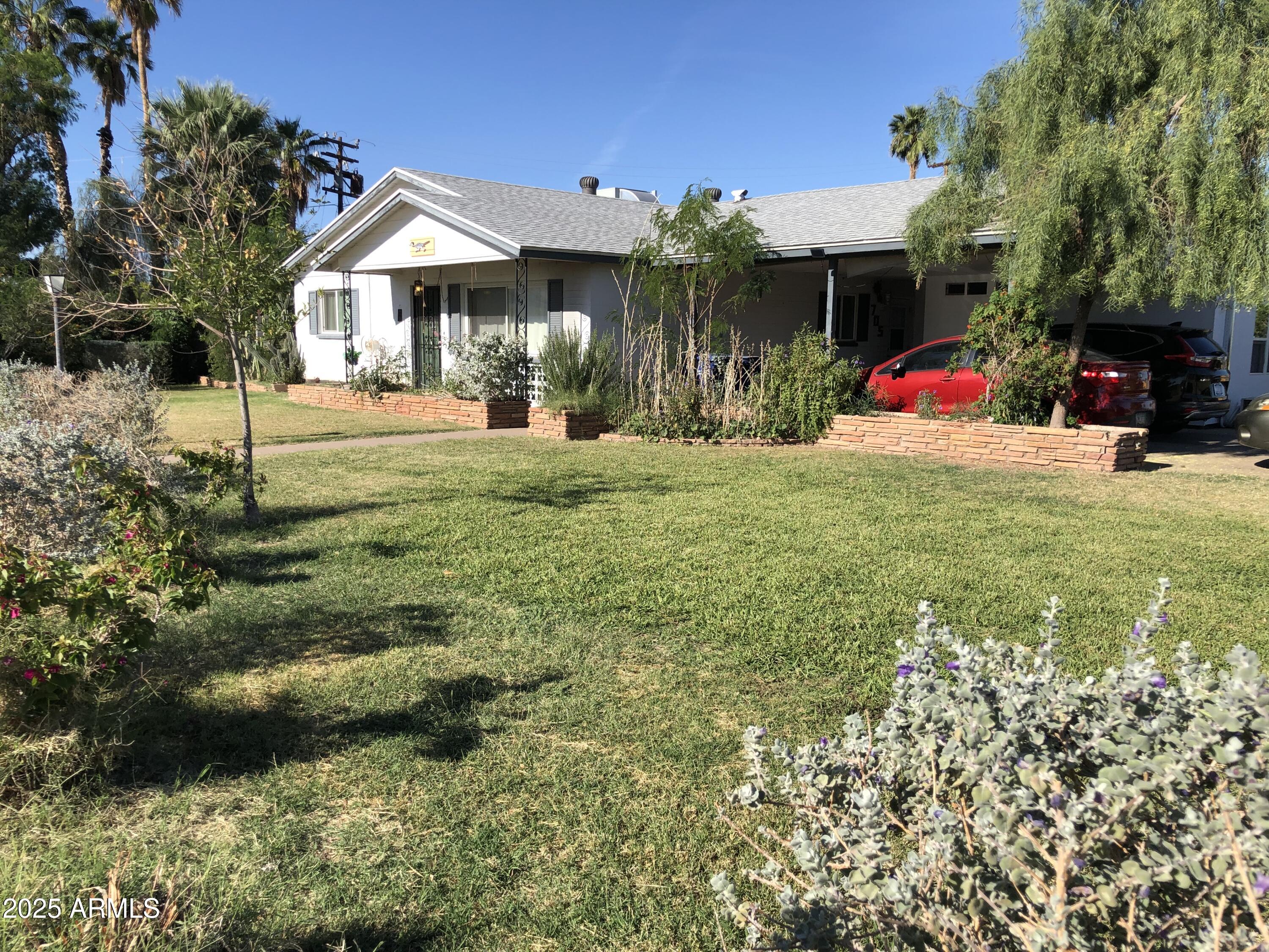 705 West 16th Street Tempe, AZ 85281 - Photo 2 of 24 a view of outdoor space and garden