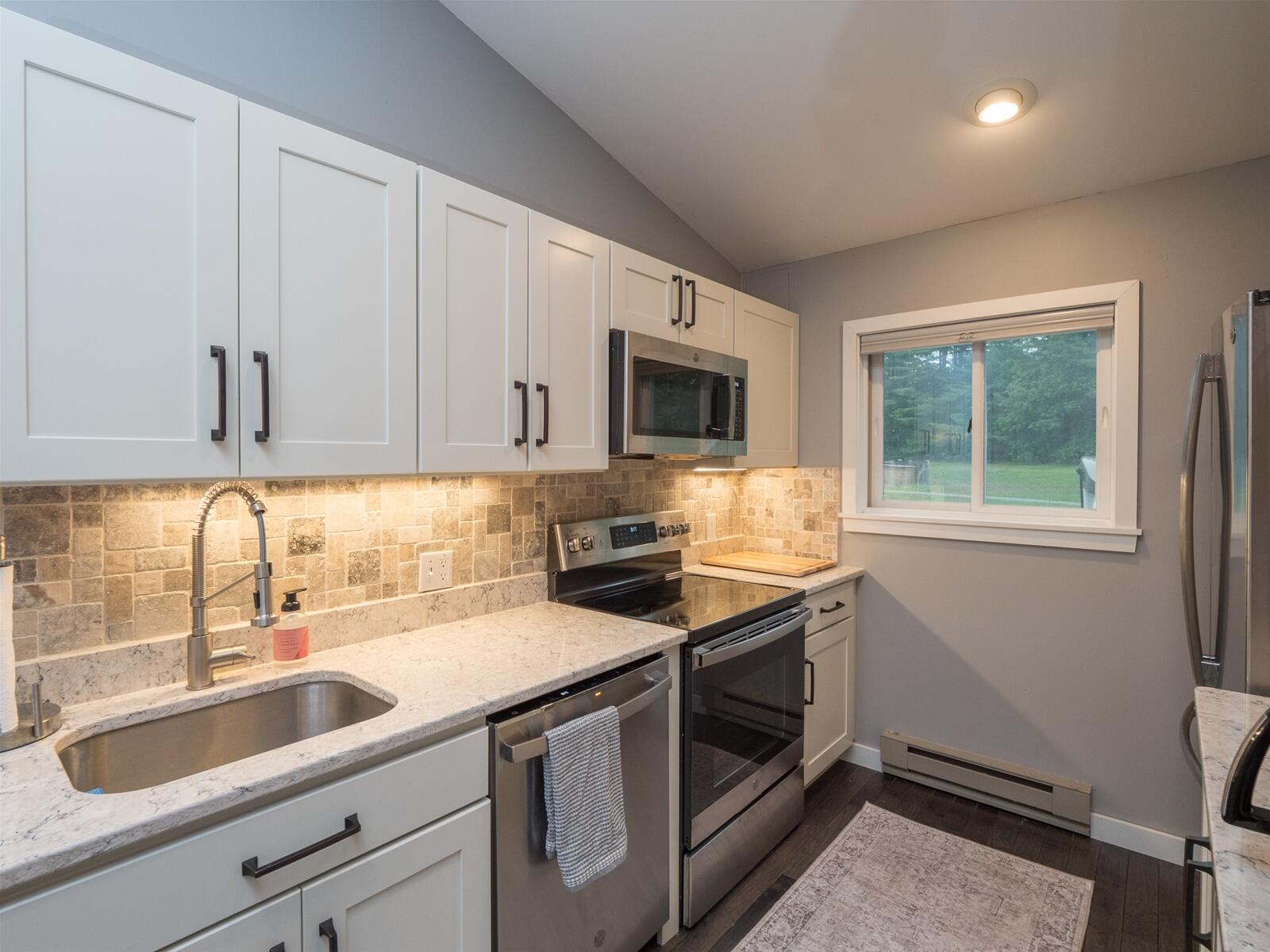 74 Fairway Road, Unit 566 Bethel, ME 04217 - Photo 13 of 26 Bethel Inn Townhome-18