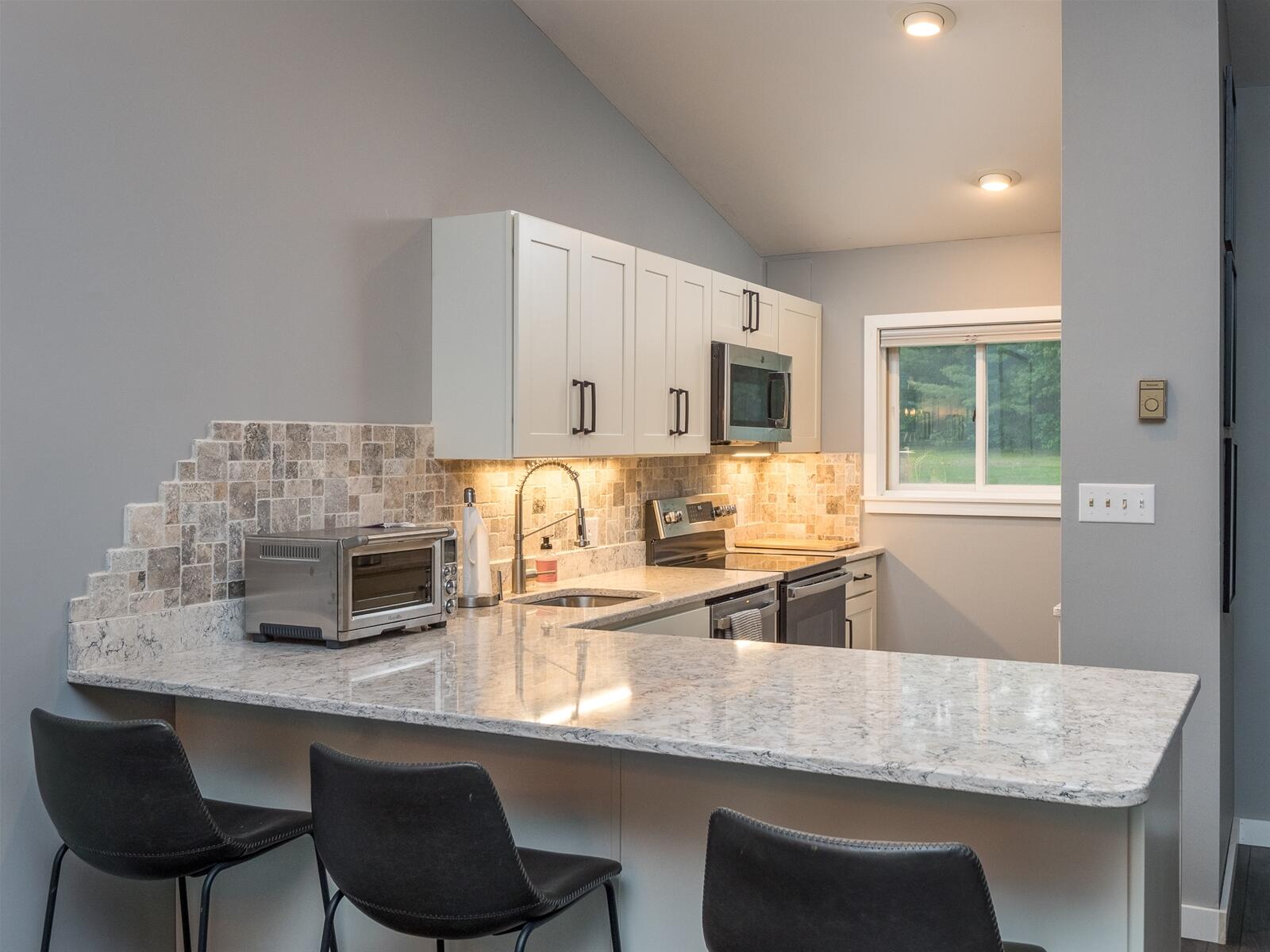 74 Fairway Road, Unit 566 Bethel, ME 04217 - Photo 10 of 26 Bethel Inn Townhome-16