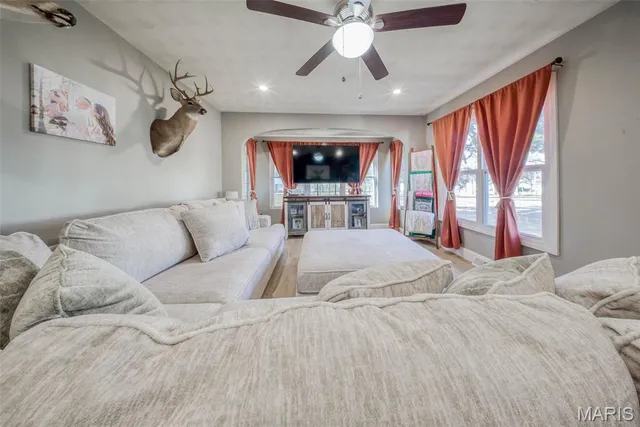 $229,900 | 114 Cartall Street, St. James, MO 65559