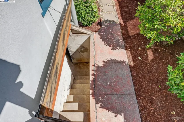 $1,200,000 | 464 Kenilworth Avenue, San Leandro, CA 94577