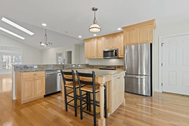 $1,200,000 | 6 Dipper Road, Unit 27, Cape Elizabeth, ME 04107