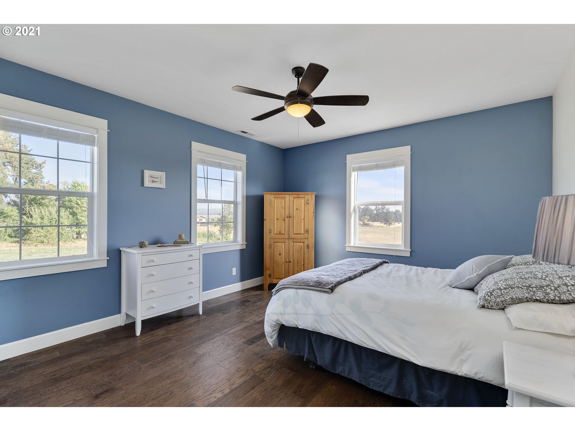 32991 South Kropf Road Molalla, OR 97038 - Photo 19 of 32 a bedroom with a bed dresser and a window