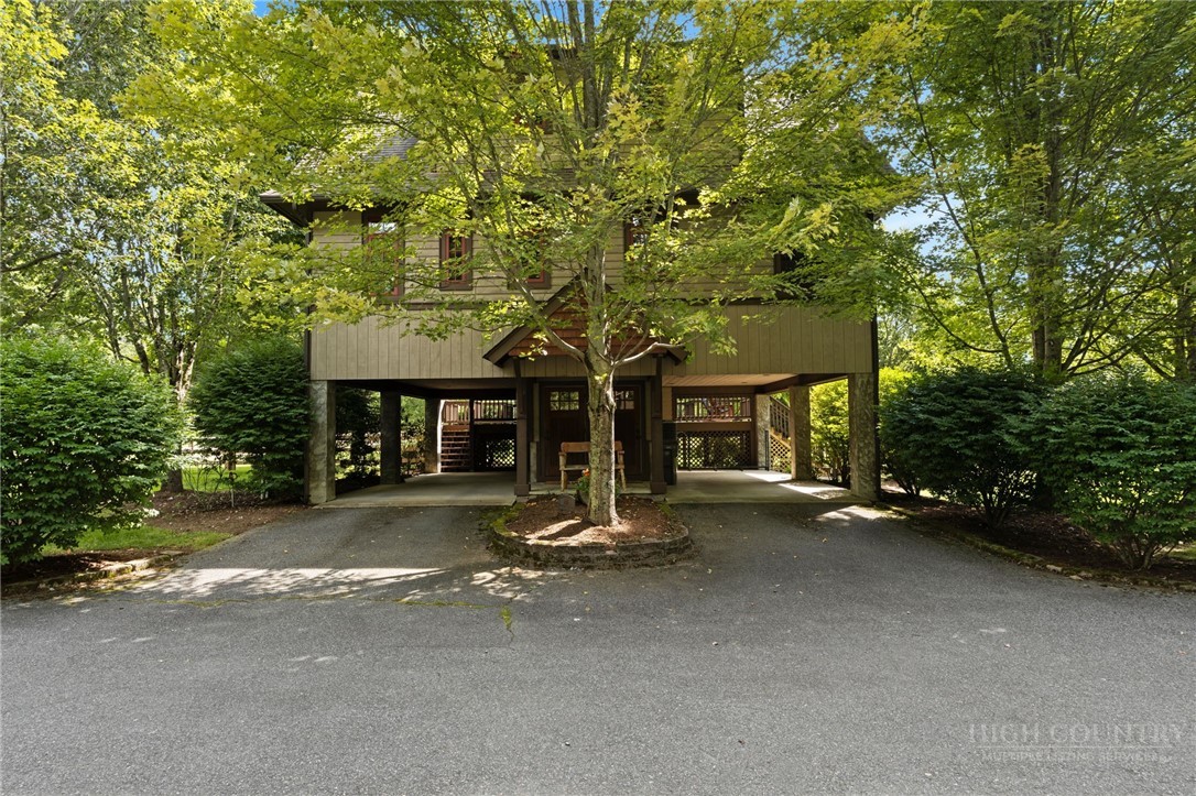 206 Creekside Farm Road Banner Elk, NC 28604 - Photo 2 of 45 Gallery Image 2