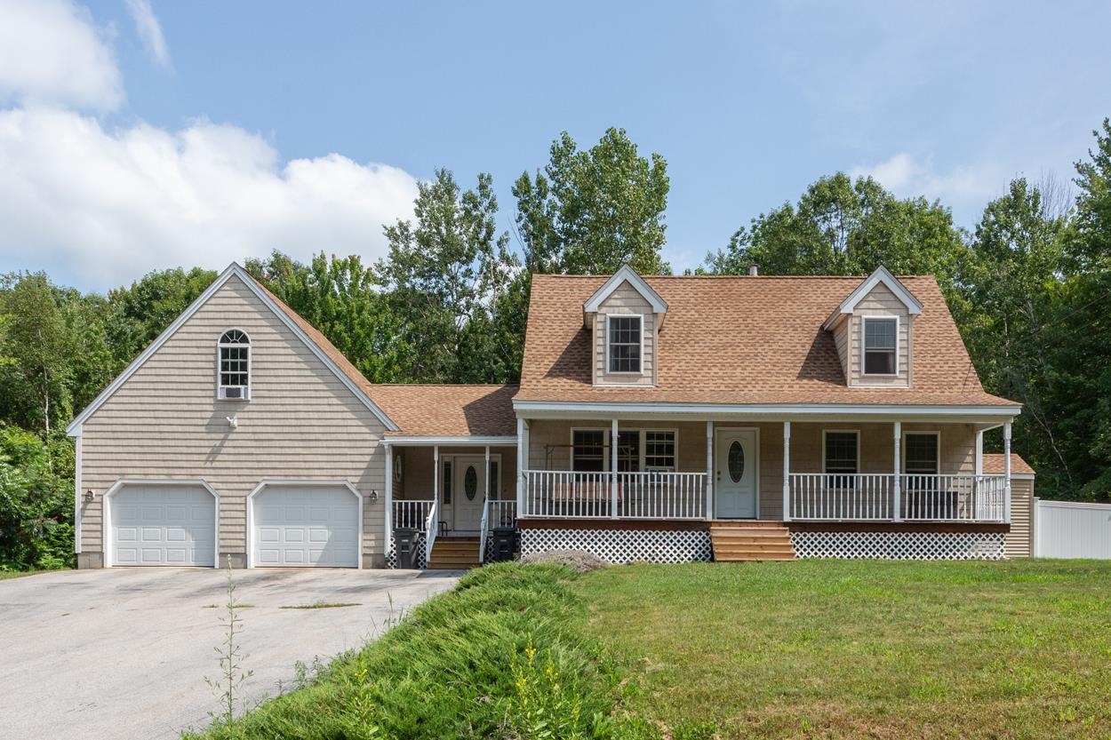 565 3rd Range Road Pembroke, NH 03275 - Photo 1 of 37