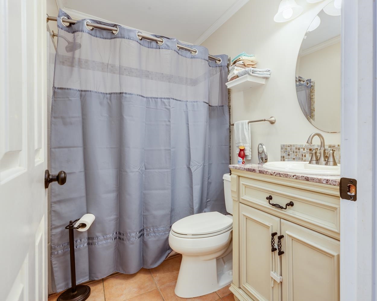 565 3rd Range Road Pembroke, NH 03275 - Photo 16 of 37