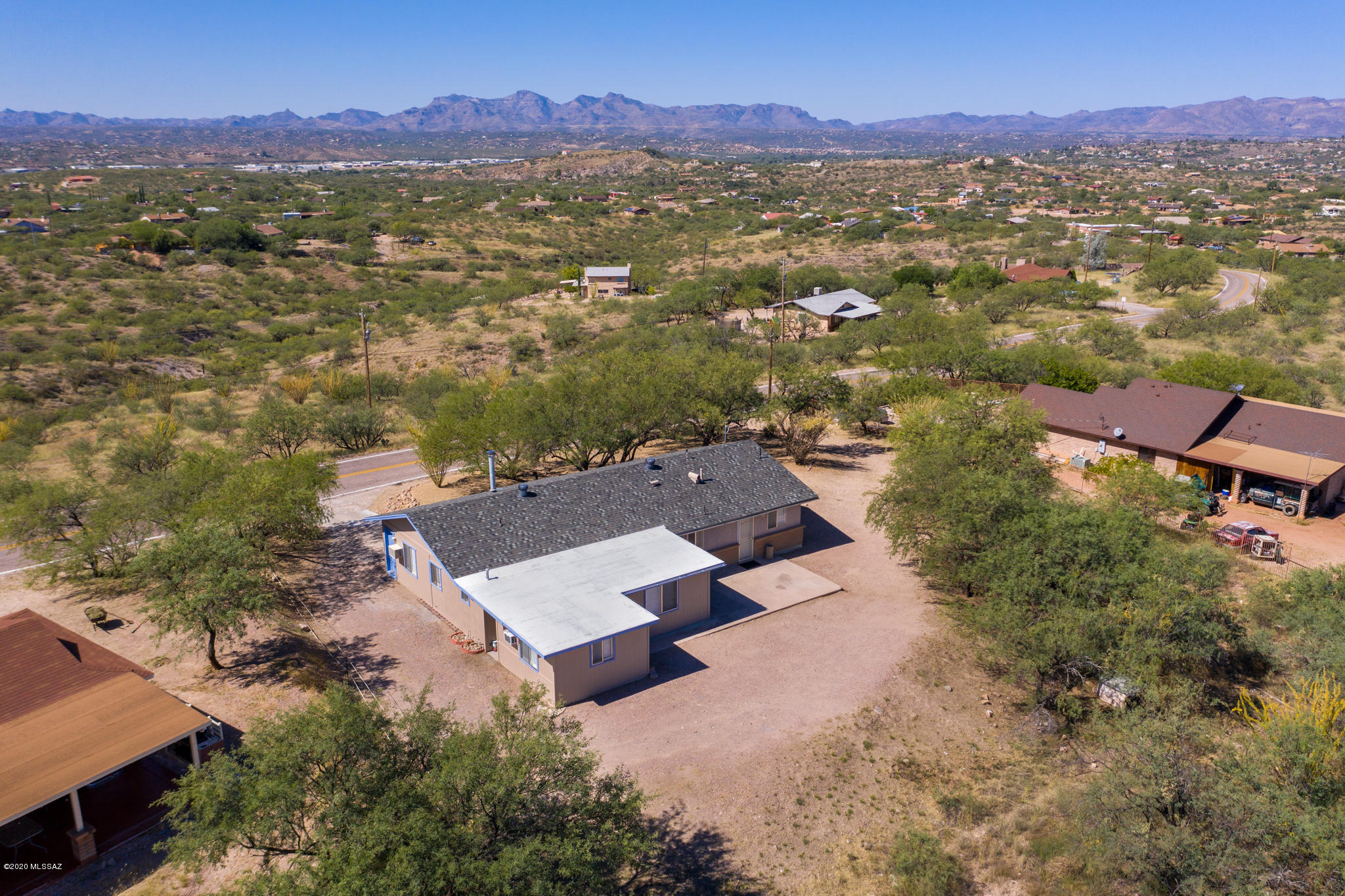 140 Paseo Mexico Rio Rico, AZ 85648 - Photo 4 of 41