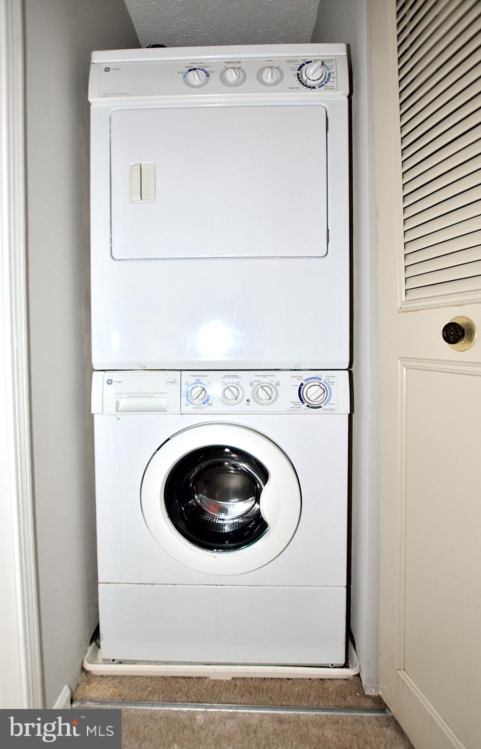 7475 Lone Star Road Lorton, VA 22079 - Photo 17 of 22 Full size laundry