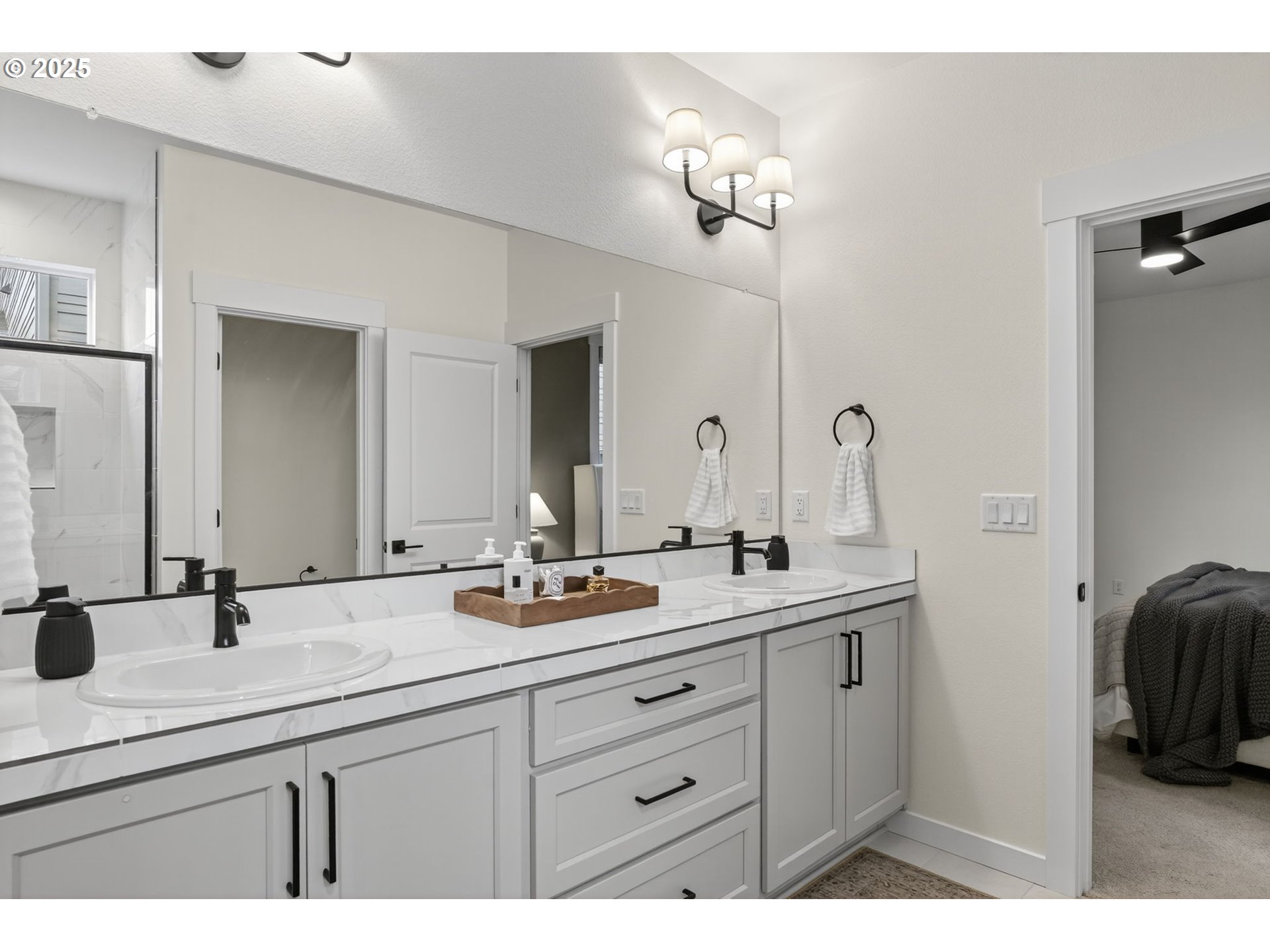 826 Southeast 37th Street Battle Ground, WA 98604 - Photo 20 of 39 Attached Bathroom #1