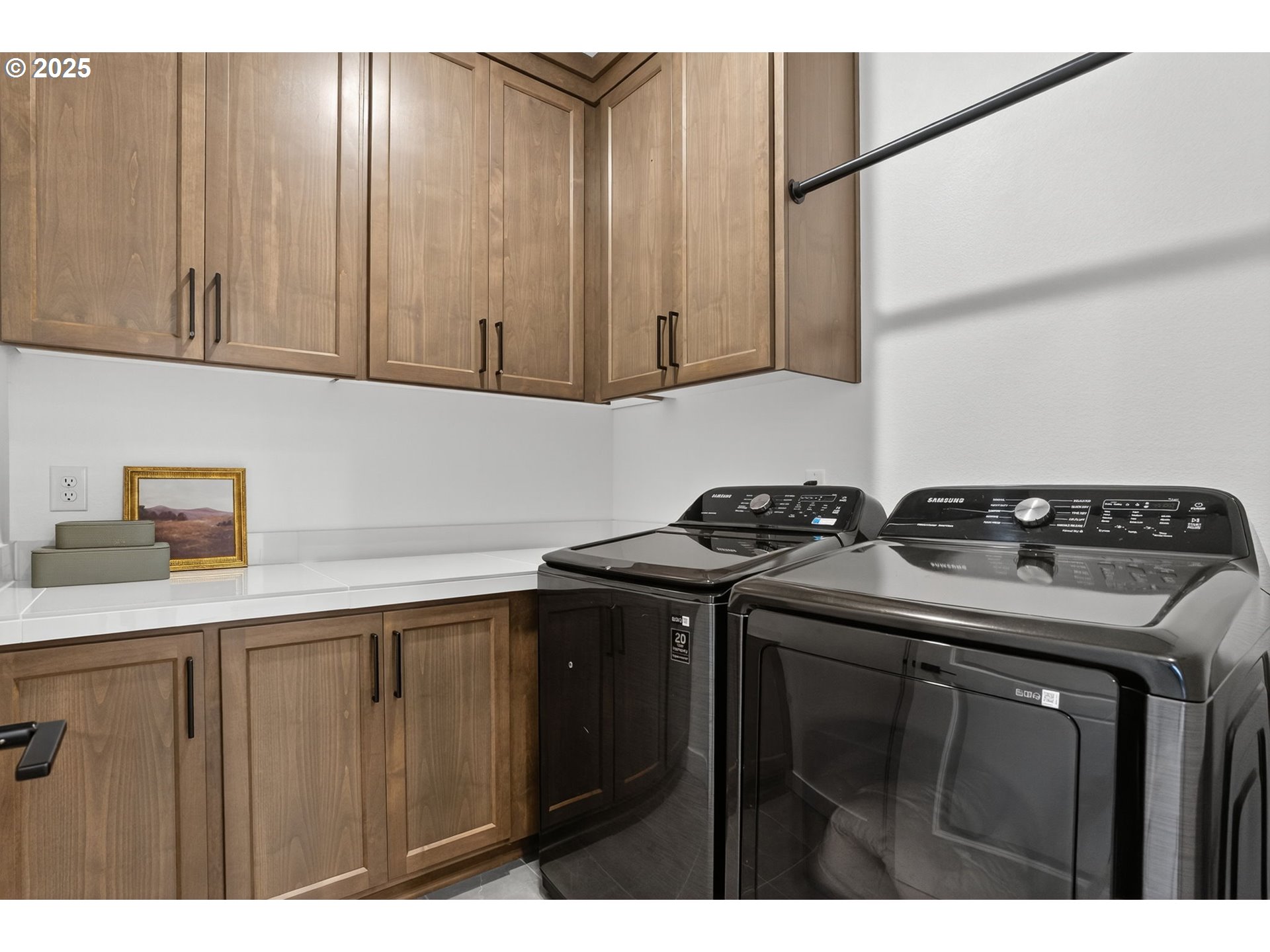 826 Southeast 37th Street Battle Ground, WA 98604 - Photo 25 of 39 Laundry