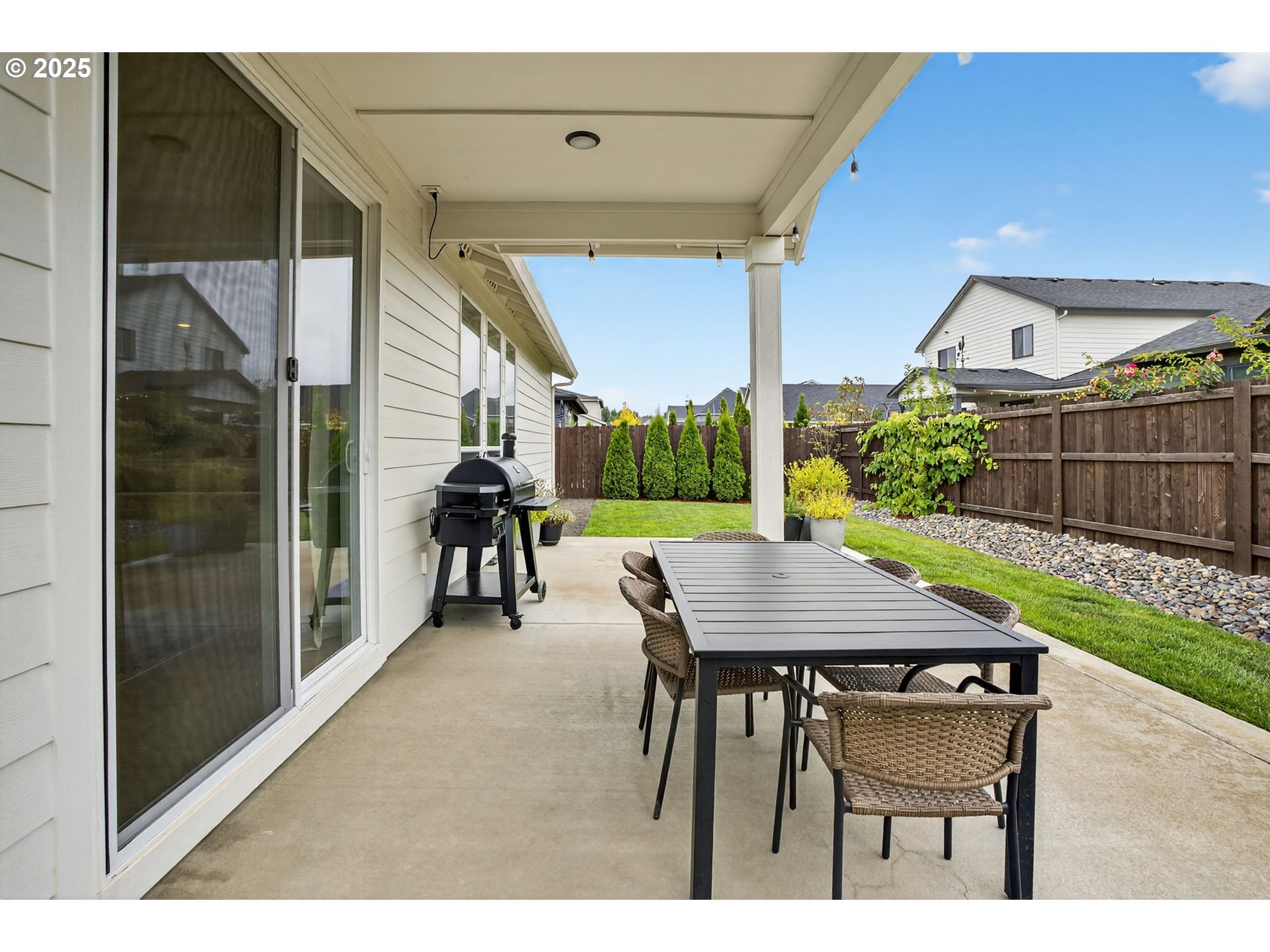 826 Southeast 37th Street Battle Ground, WA 98604 - Photo 33 of 39 Covered Patio