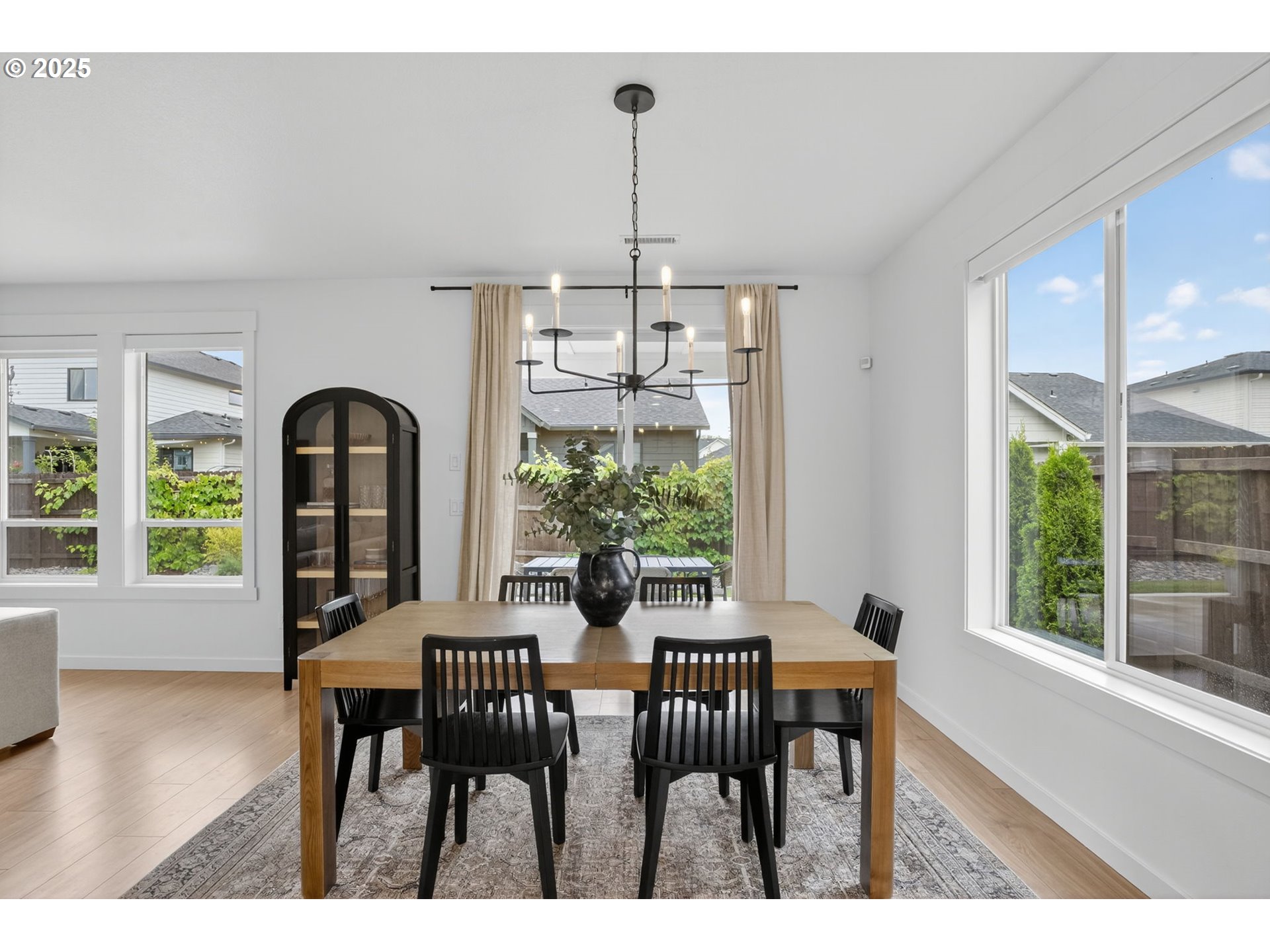 826 Southeast 37th Street Battle Ground, WA 98604 - Photo 8 of 39 Dining Room