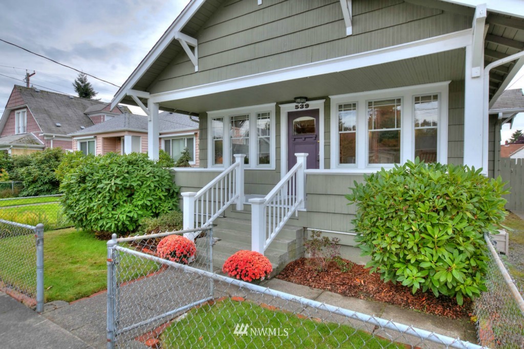 539 Morris Avenue South Renton, WA 98057 - Photo 2 of 16