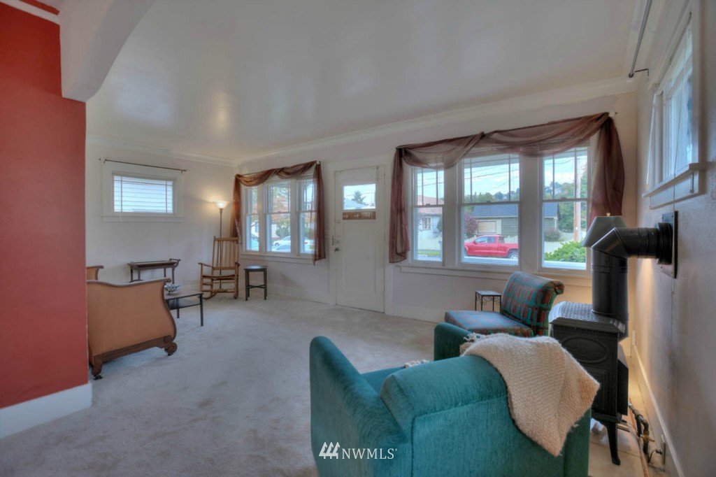 539 Morris Avenue South Renton, WA 98057 - Photo 3 of 16