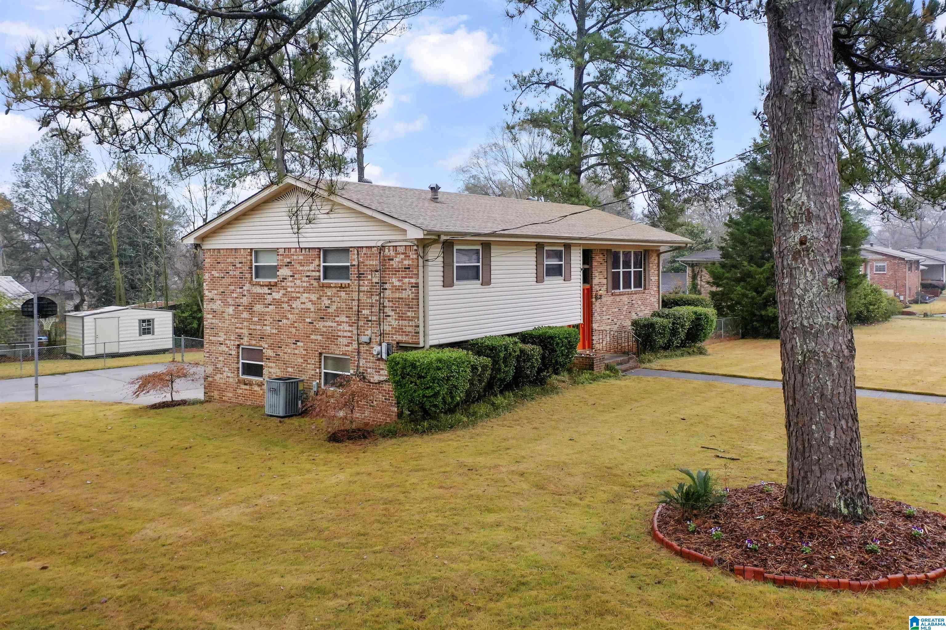 25 Cambridge Road Bessemer, AL 35023 - Photo 4 of 37