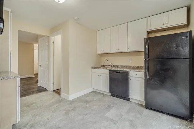 $2,300 | 33 Muir Terrace, Southington, CT 06489