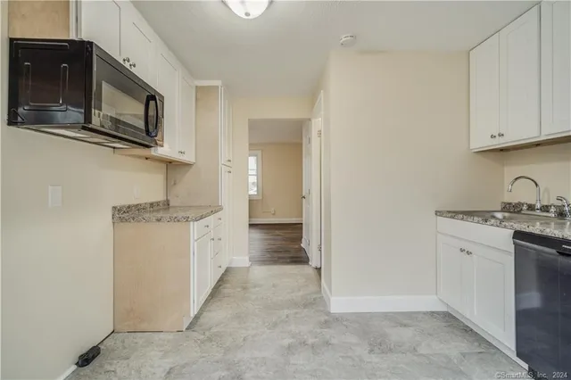 $2,300 | 33 Muir Terrace, Southington, CT 06489