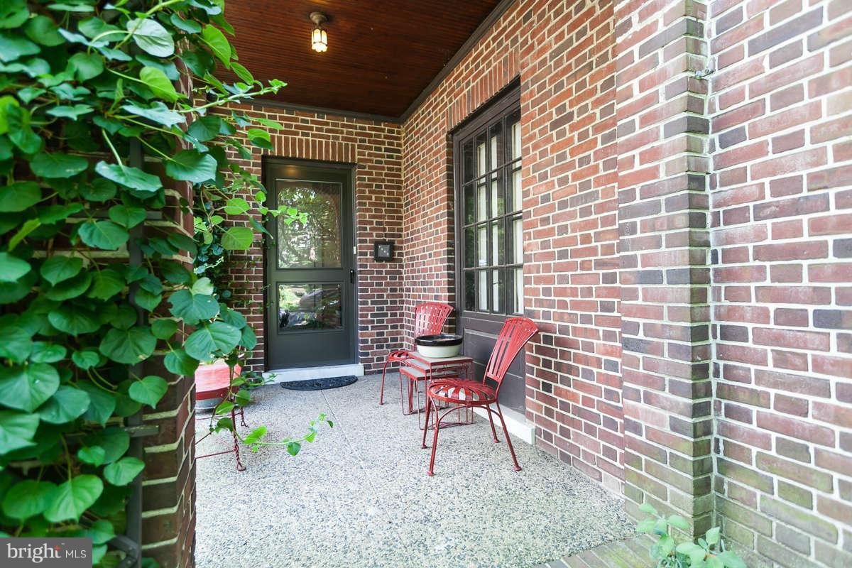 4423 Wickford Road Baltimore, MD 21210 - Photo 4 of 30 Exterior Front