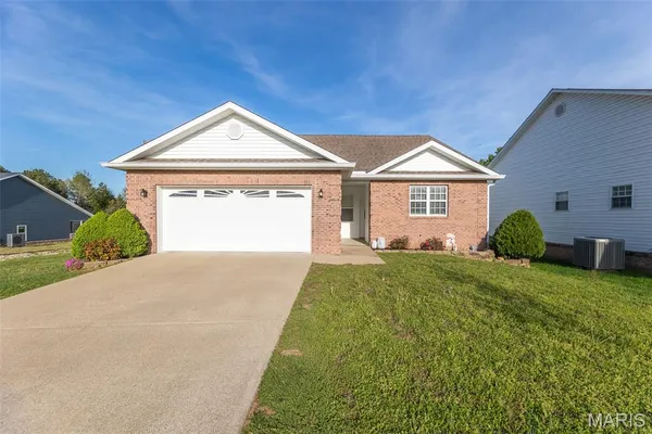 $256,000 | 268 Redhead Lane, Poplar Bluff, MO 63901