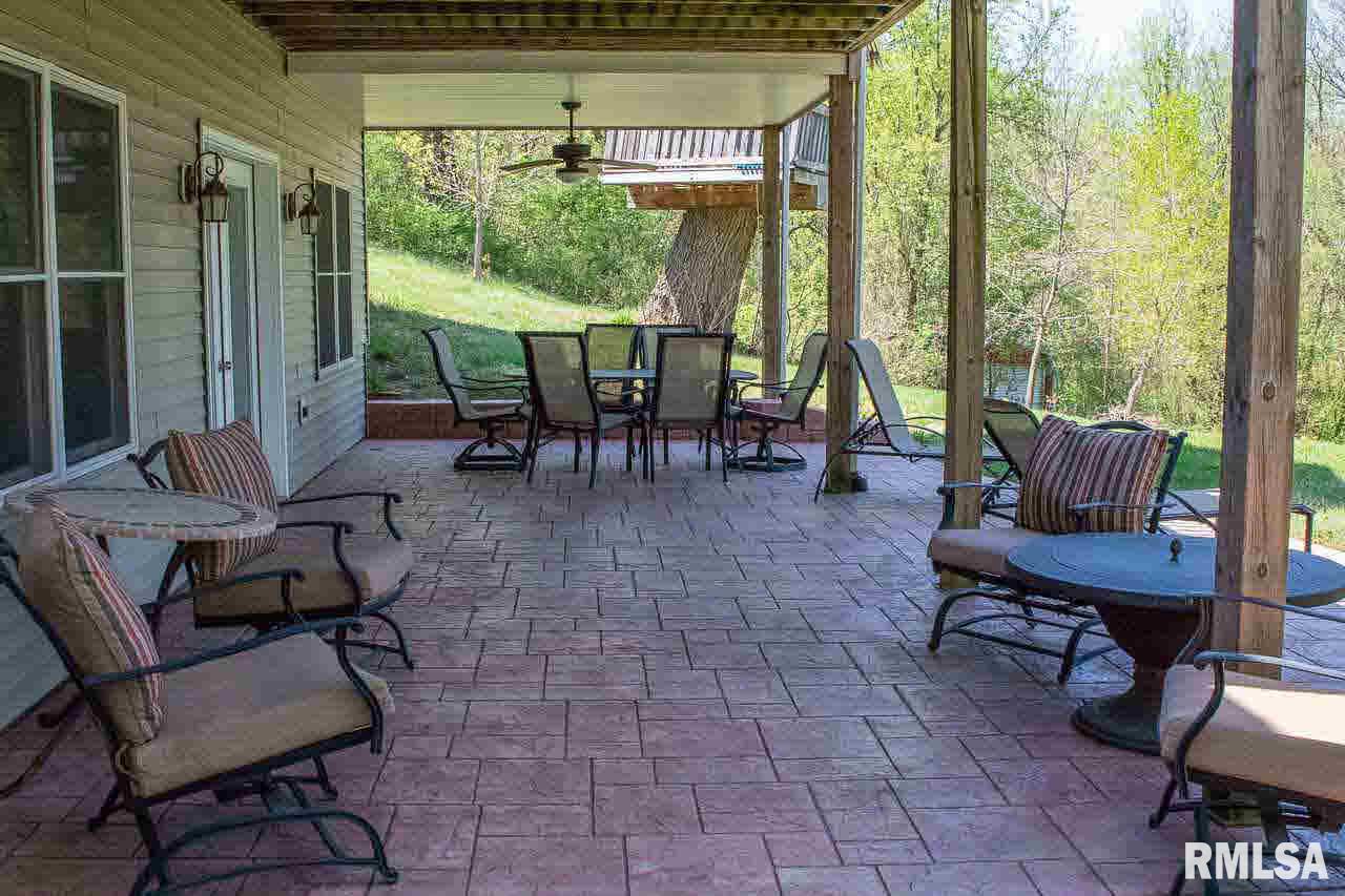 27019 Ebenezer Road Geneseo, IL 61254 - Photo 4 of 24