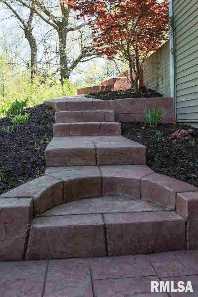 27019 Ebenezer Road Geneseo, IL 61254 - Photo 6 of 24