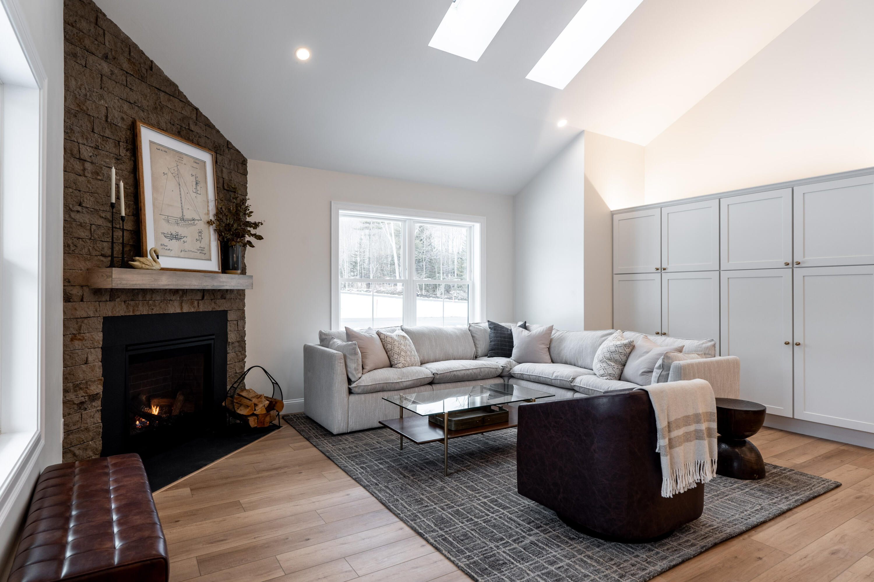 4 Daybreak Lane, Unit 19 Windham, ME 04062 - Photo 15 of 37 Living Room